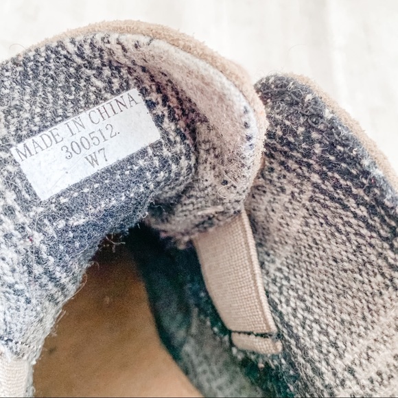 TOMS Taupe Wedge Booties - Picture 7 of 9